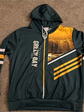 Green & Gold Green Bay Pullover Hoodie with Graphic Detail